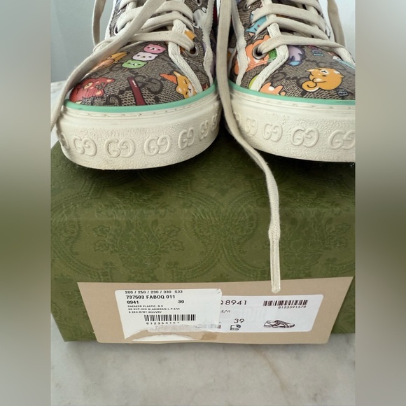 Gucci
Gucci Tennis 1977 x Pikarar 'GG
Animal Print' - Picture 4 of 15